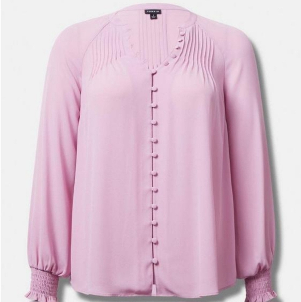 NWT Torrid Size 1 Georgette Smocked Blouse